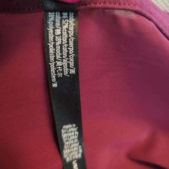 Victoria Secret Sport Burgundy Crop Workout Athletic Top L - Picture 4 of 4